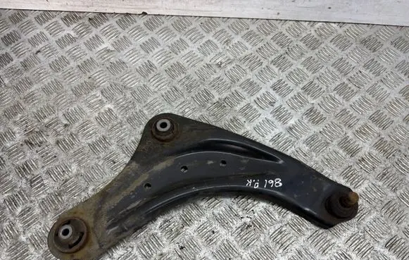 Nissan Leaf II (ZE1) Front lower control arm/wishbone