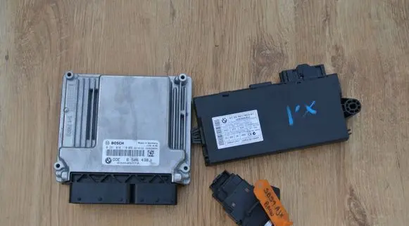 BMW X1 E84 Engine ECU kit and lock set 8506438