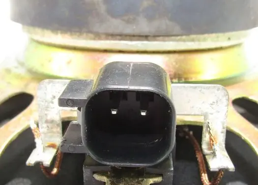 Ford Fiesta Rear door speaker