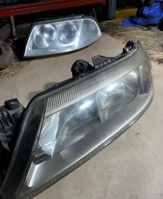 Renault Laguna II Headlight/headlamp 8200163323 89006908