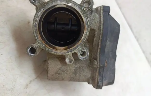 Volkswagen Polo IV 9N3 Throttle valve 03C133062B A2C53030790 07021603572