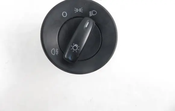 Skoda Octavia Mk2 (1Z) Light switch 1Z0941431F