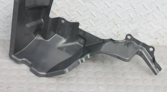 Mitsubishi L200 Intercooler air guide/duct channel KIEROWNICALPL200