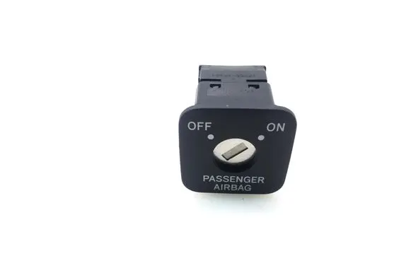 Passenger airbag on/off switch