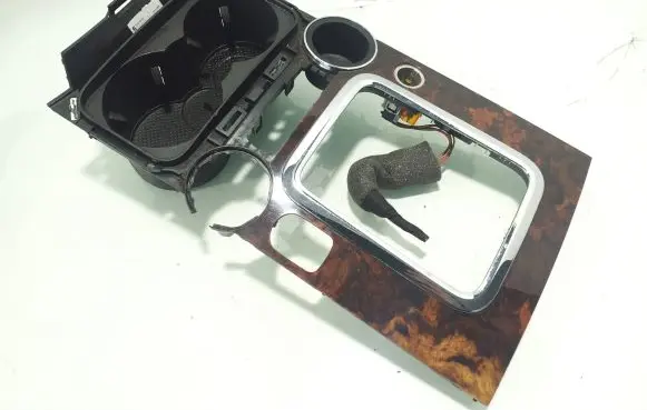 Volkswagen Touareg I Cup holder 7L6858602C