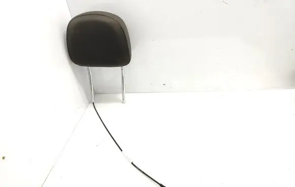 Opel Astra J Front seat headrest 