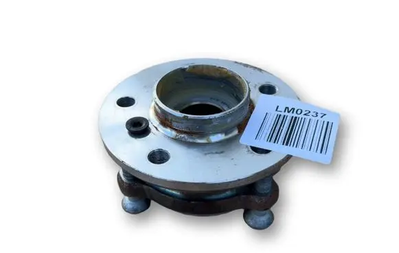 BMW 7 G70 Front wheel hub 33406899301 31206895674 31206893781