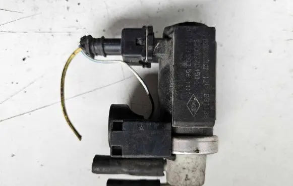 Renault Laguna II Turbo solenoid valve 8200270451 72190356