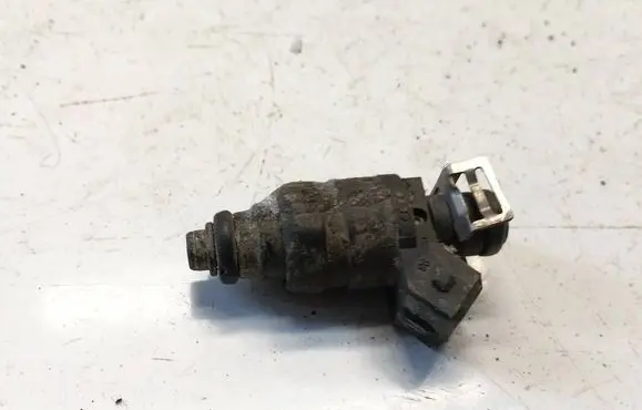 Audi A6 S6 C5 4B Fuel injector 078133551AC