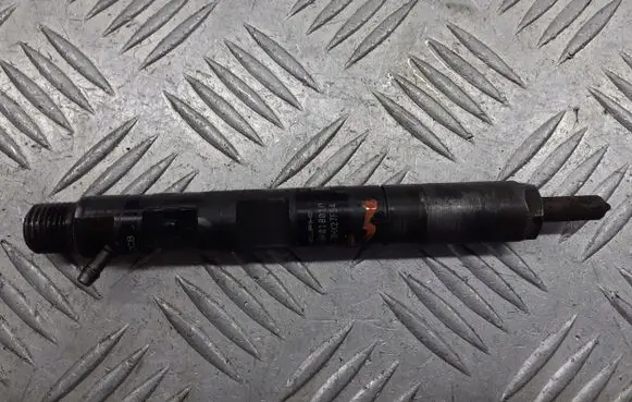 Renault Scenic II - Grand scenic II Fuel injector 8200049873