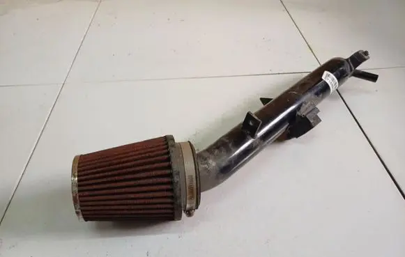Toyota Yaris Air filter 