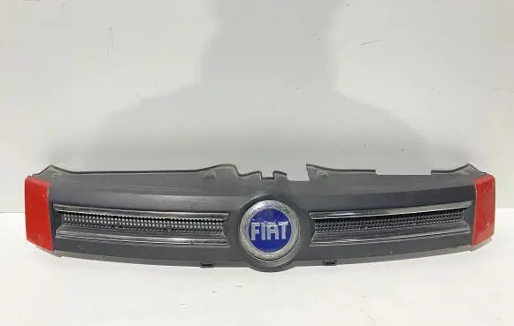 Fiat Panda II Front bumper upper radiator grill 735353899