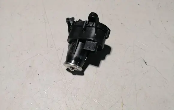Land Rover Discovery 5 Intake manifold valve actuator/motor G4D39F648AA 0280751025