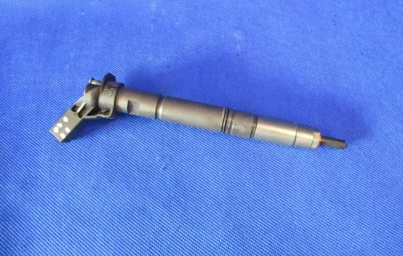 Audi A8 S8 D5 Fuel injector 059130277EN 0445117074 180413