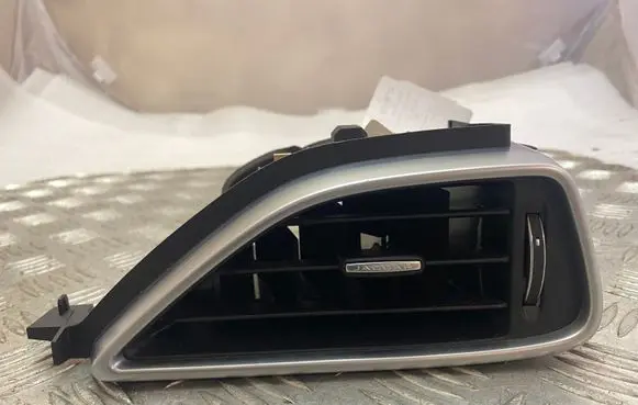 Jaguar XE Dashboard side air vent grill/cover trim HX73018B08AE