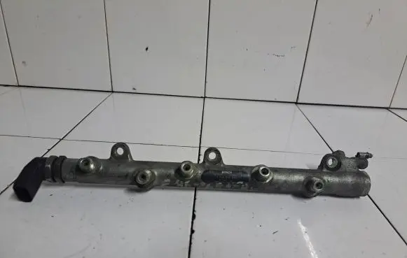 BMW 3 E46 Fuel main line pipe 7787164 010864 0445214030