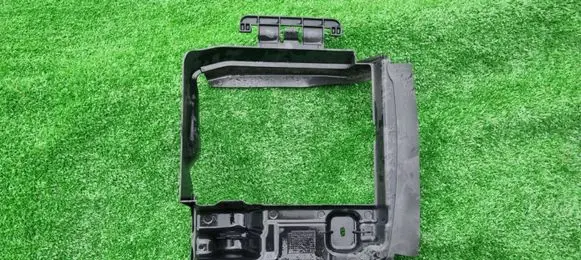 Peugeot 308 Intercooler air channel guide 9677363980