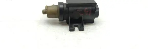 Mercedes-Benz E W211 Vacuum valve A0071531428