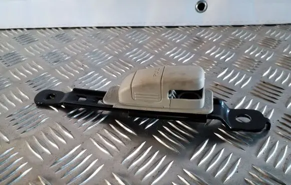 Nissan Juke I F15 Seat belt adjustment rail 6096312A