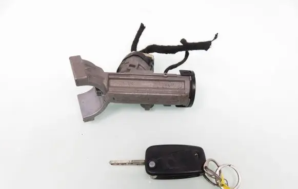 Peugeot Boxer Ignition lock 010990013
