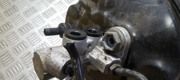 Audi A6 S6 C6 4F Master brake cylinder 42t2