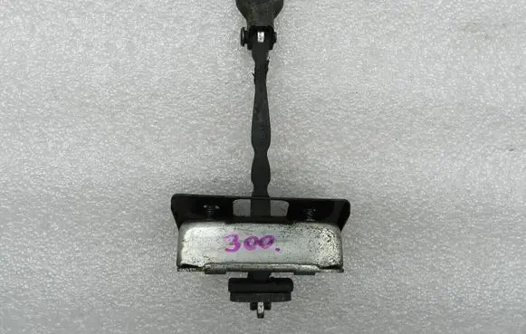 Toyota Avensis T270 Front door check strap stopper 6861005051