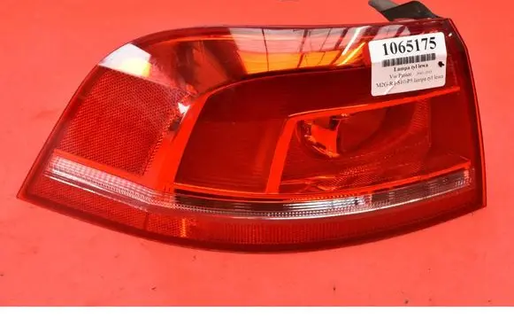 Volkswagen PASSAT B6 Rear/tail lights 3AF945095A
