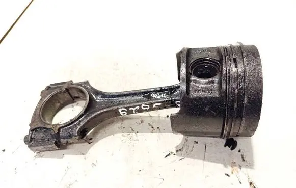 Mercedes-Benz E W210 Piston with connecting rod