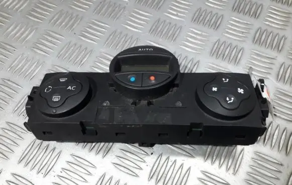 Renault Megane II Climate control unit