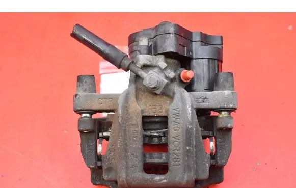 Skoda Octavia 985 Rear brake caliper 5R3615405