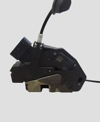 Volvo V60 Front door lock A046465 31301740