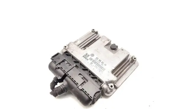 Volkswagen Golf V Engine control unit/module 03G96021KH 0281013266