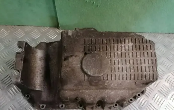 Volkswagen Golf IV Oil sump 030103603K