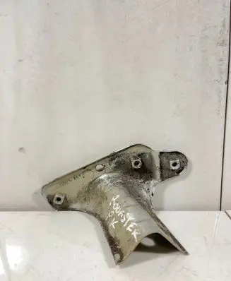 Skoda Roomster (5J) Fender mounting bracket 5J0821141