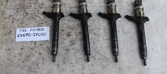 Toyota Avensis T220 Fuel injectors set 