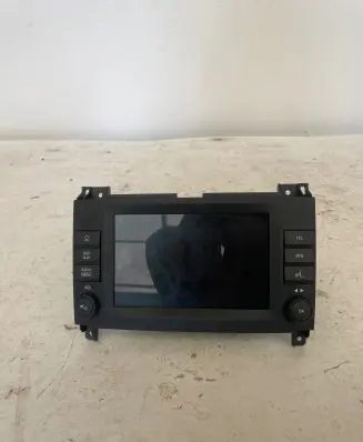 Mercedes-Benz Vito Viano W447 Radio/GPS head unit trim 