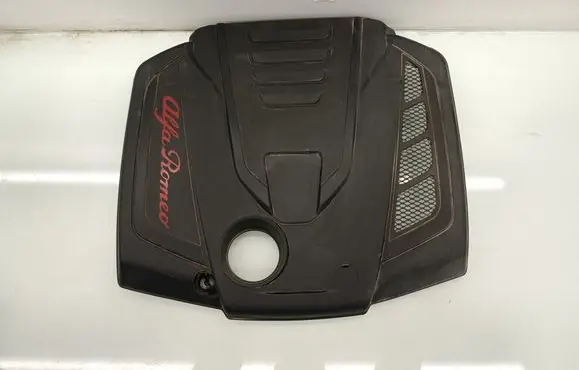Alfa Romeo Giulia Engine cover (trim) 