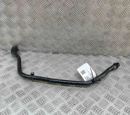 Engine coolant pipe/hose