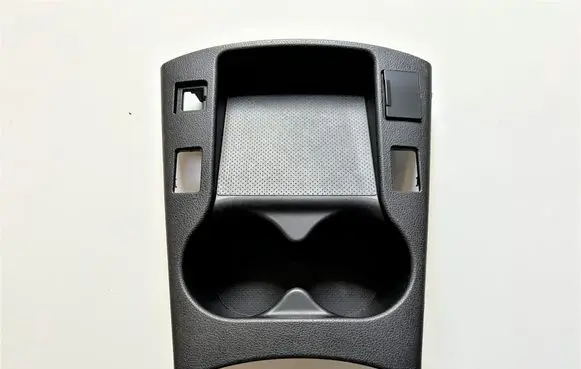 Cup holder front