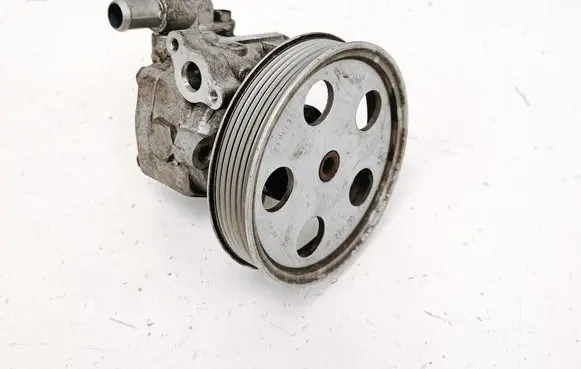 Audi A4 S4 B8 8K Power steering pump 8K0145153F 06H145255A