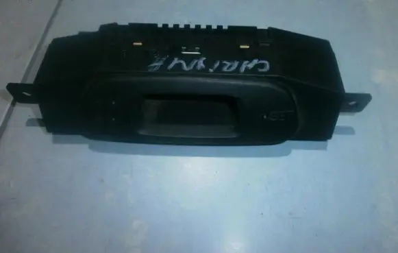 Mitsubishi Carisma Screen/display/small screen mr114346