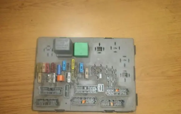 Peugeot 405 Fuse box set