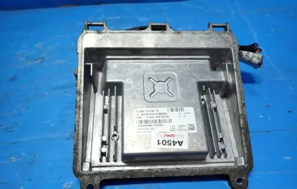 Mercedes-Benz B W245 Engine control unit/module A2661539679 A0024463040