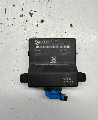 Volkswagen PASSAT B6 Gateway control module 3C0907530L 3C0907951