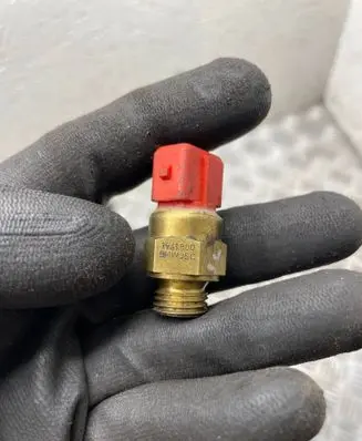 Land Rover Freelander Coolant temperature sensor 1741900