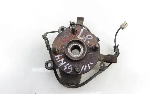 Toyota Yaris Front wheel hub spindle knuckle 
