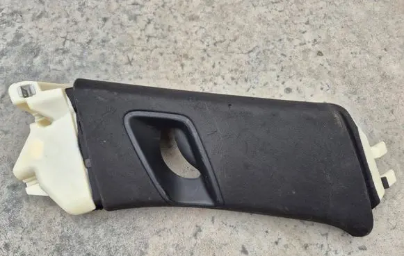 Audi Q7 4M (C) pillar trim 4M0867287