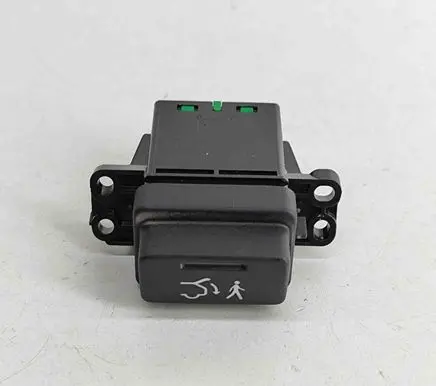Honda CR-V Tailgate/boot open switch button 353703M0J01