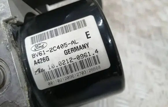 Ford Focus ABS Pump BV612C405AL A426G 10021209614