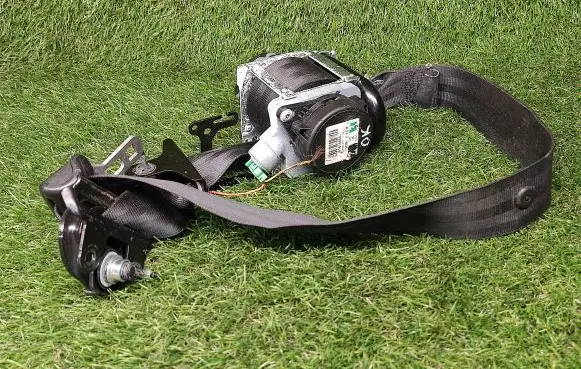 Volvo S60 Front seatbelt 39800484 616209500